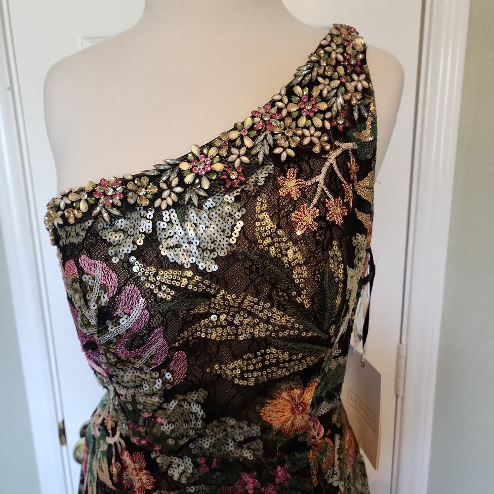 NWT Mac Duggal 8 Long Evening Dress Beaded Embroidered Sequins One Shoulder